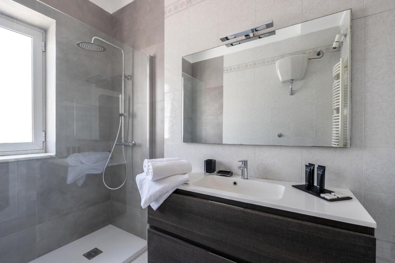 Sweet Life - Luxury Apartment-Suite-Rooms บารี ภายนอก รูปภาพ