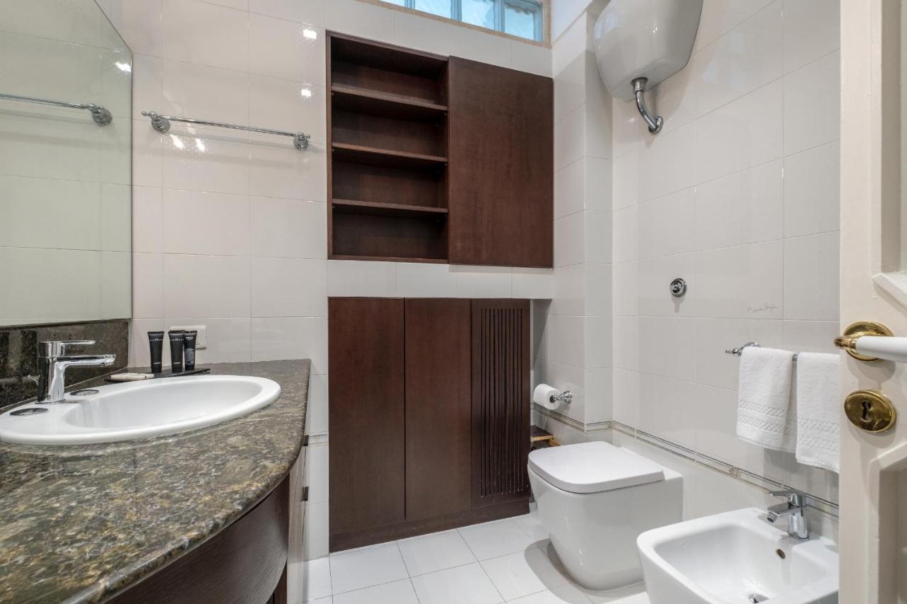 Sweet Life - Luxury Apartment-Suite-Rooms บารี ภายนอก รูปภาพ